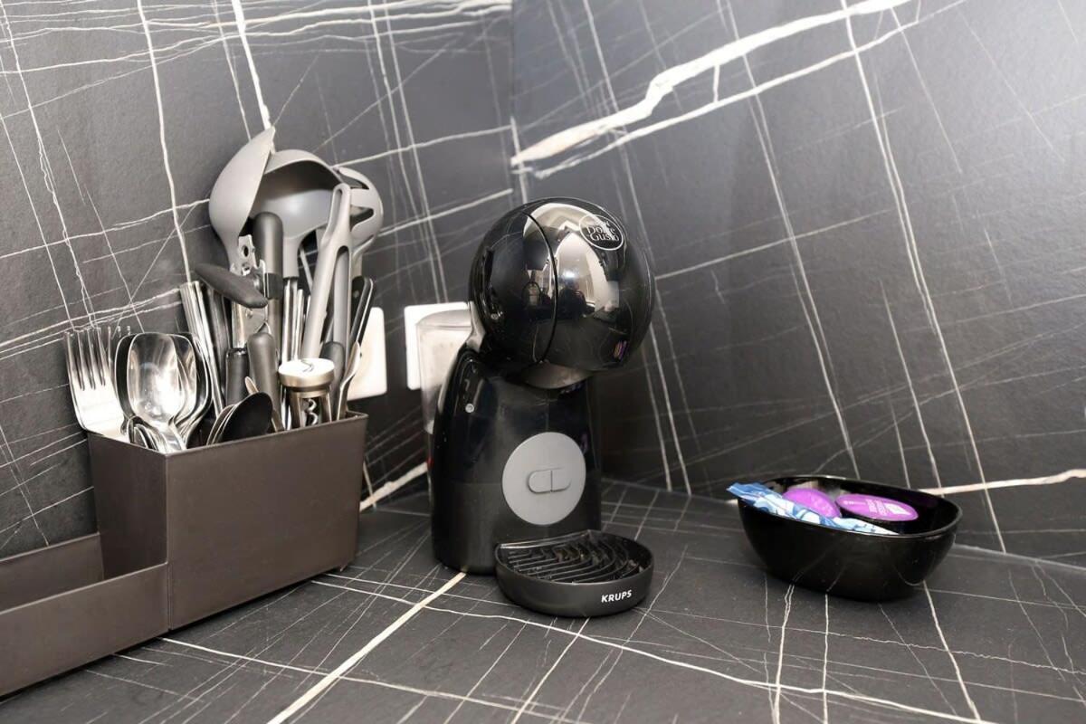 Proche Des Celebres Puces De 4p *